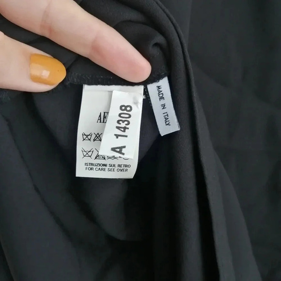 Moschino Cheap and Chic Pleated Tuxedo Style 100% Silk Long Sleeve Blouse Size 6 - Picture 10 of 16